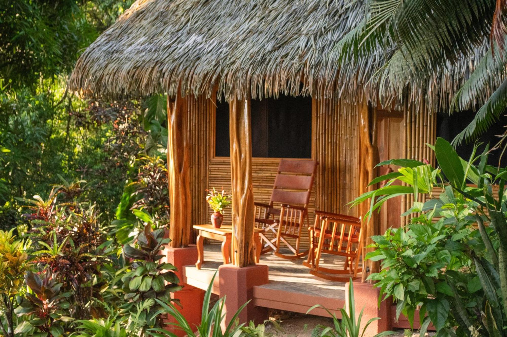 Luna Lodge Carate Экстерьер фото
